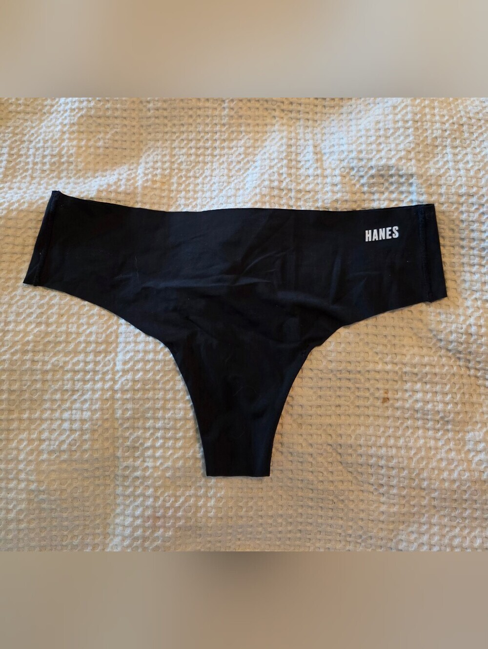 HANES Moves Seamless THONG PANTIES Size Small NWOT